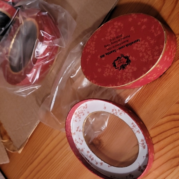 50 beautiful red oval boxes perfect size for large bar of soap - Picture 3 of 3